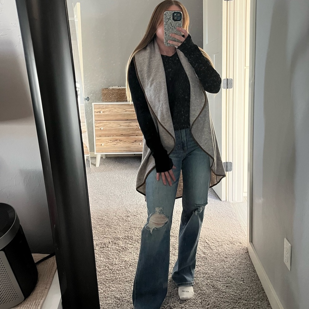 Cardigan Vest